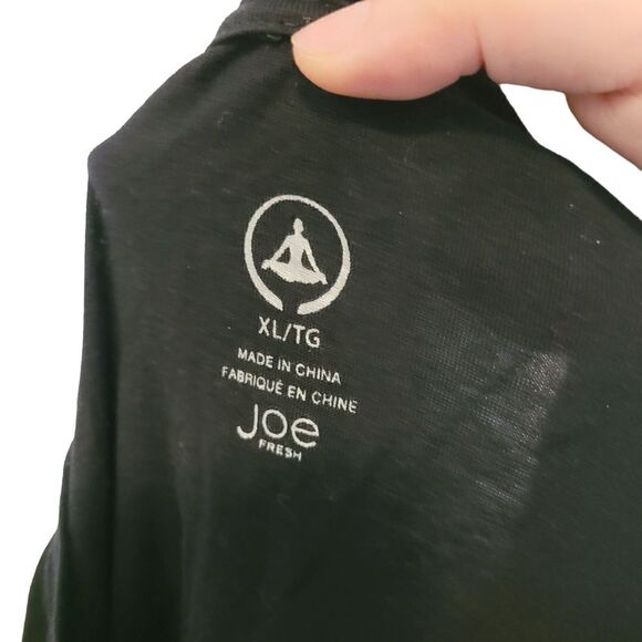 2/$20 Joe Fresh Plain Black Top Tee T-shirt Size: XL - Picture 5 of 5